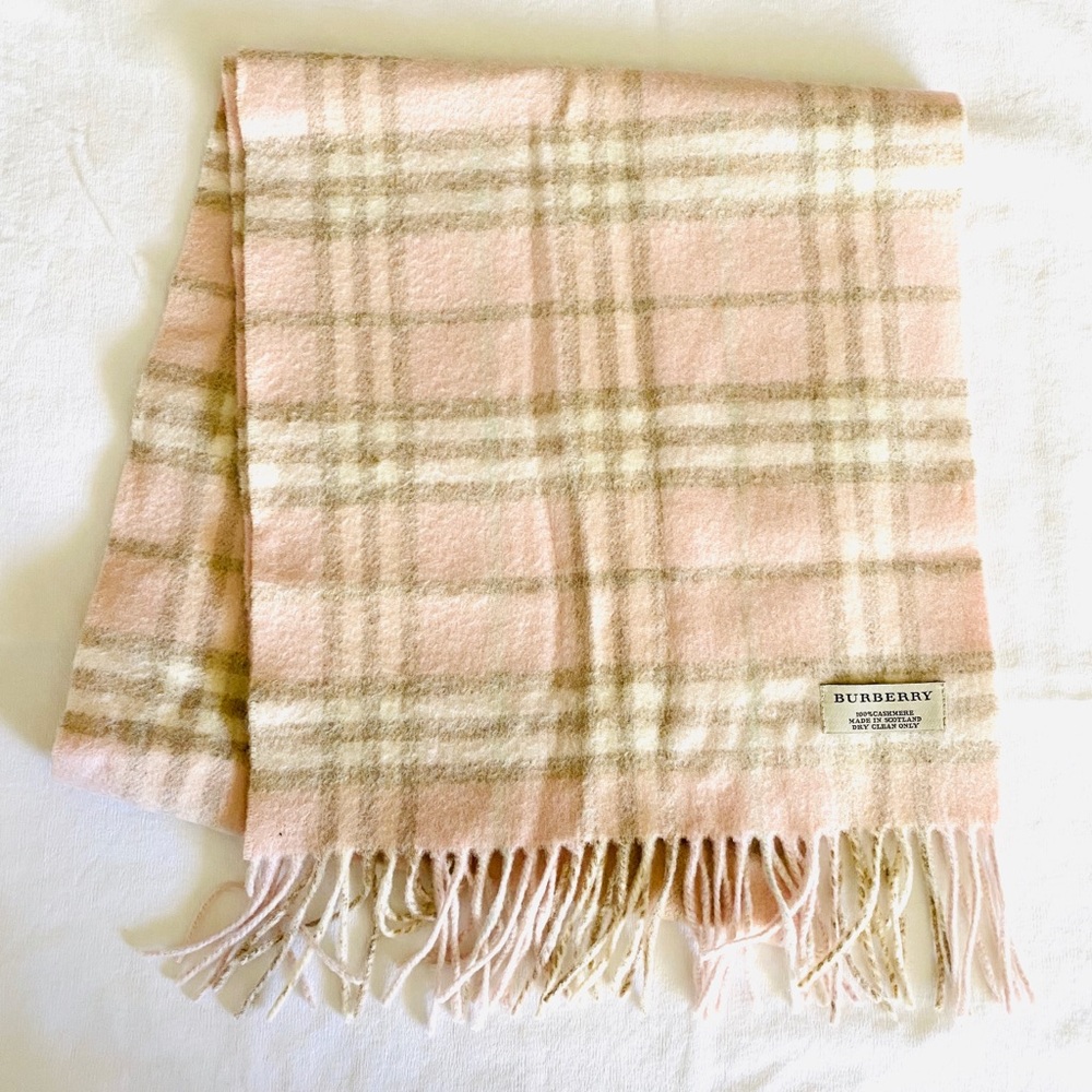 100% cashmere pink Burberry Nova Check Scarf